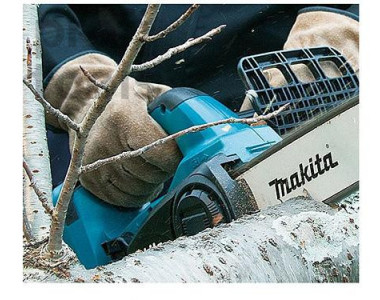 Пила цепная аккумуляторная Makita DUC302Z (без АКБ и З/У) Пила цепная аккумуляторная Makita DUC302Z (без АКБ и З/У)